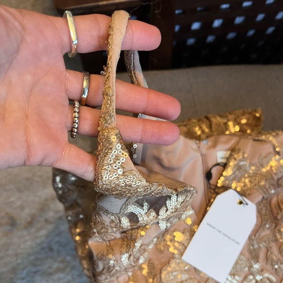 NWT Dress the Population Women's Blair Plunging Fit and Flare Midi Dress - Picture 8 of 8